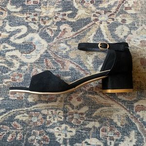 1.5 inch black heels from SHEIN new in box. Size 7